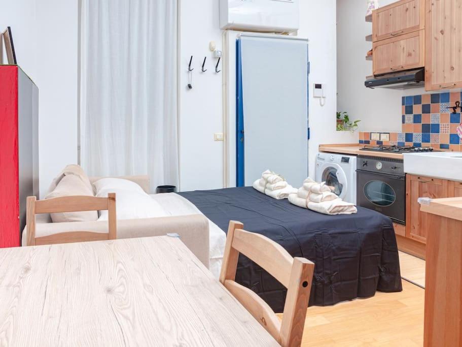Milano Naviglio Grande Appartamento Zona Tortona Luaran gambar